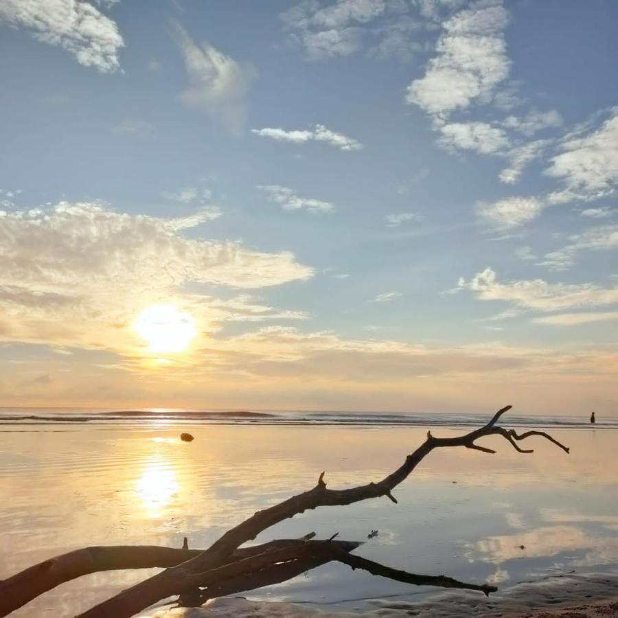 Timurbay Seafront Staycation By Nedd'S Kuantan Dış mekan fotoğraf